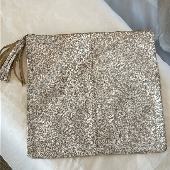 Anthropologie JASPER & JEERA Cream and Gold genuine suede leather Clutch Bag. - Picture 3 of 9